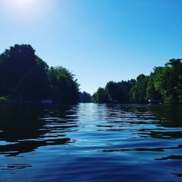 Water-lake-reflection-waterway-river-nature-1444655-pxhere